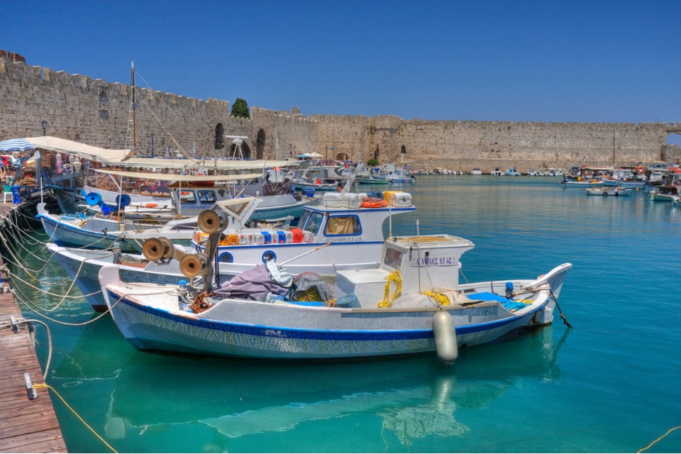 希腊旅游业在 2024 年初达到创纪录水平